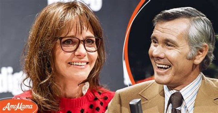 Sally Field Pretended to Have ‘Breakdown’ to Avoid Date with ‘Octopus’ Johnny Carson 